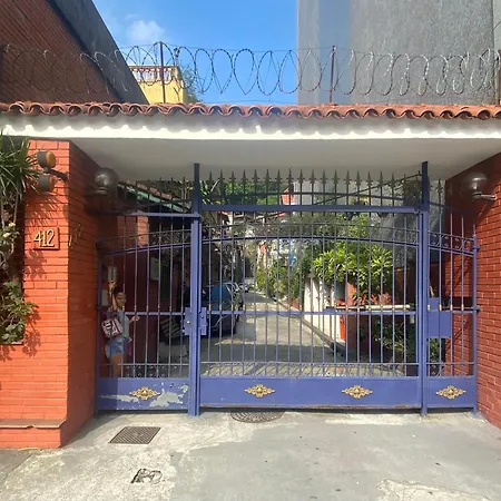 Refugio Copacabana Beach
